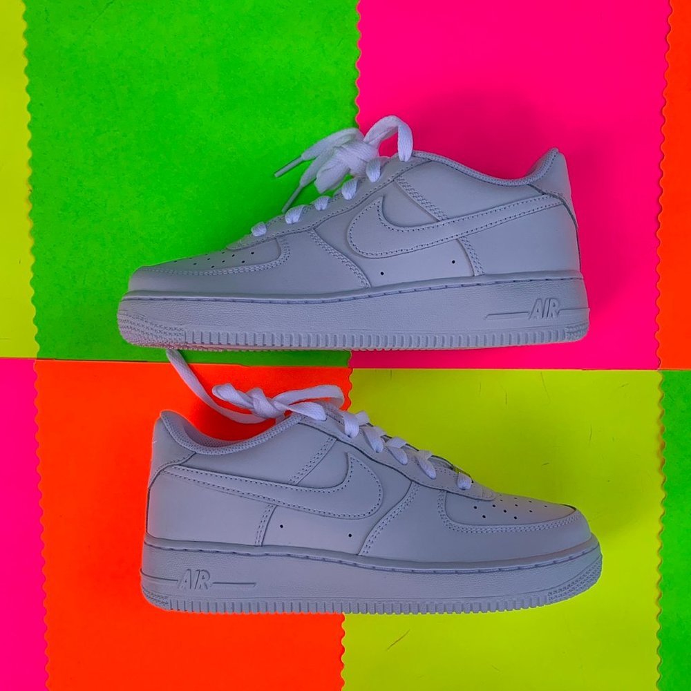 White Nike Air Force 1s 6Y